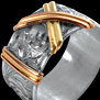 Anillo ancho labrado con detalles en oro
